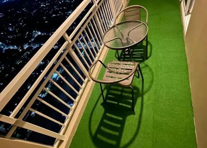 One Bedroom With Balcony 46th Floor Next To Penthouse & Sky Lounge