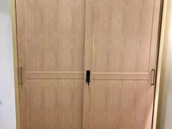 Hotel One Bedroom With Balcony 46th Floor Next To Penthouse & Sky Lounge Manila