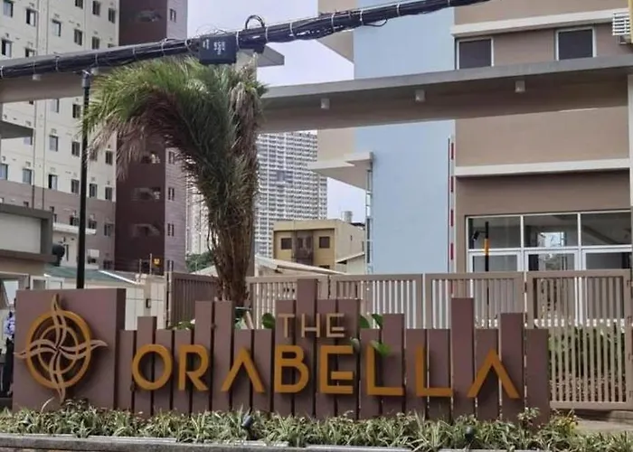 One Bedroom With Balcony 46th Floor Next To Penthouse & Sky Lounge Manila