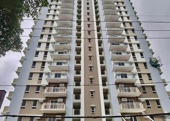 Hotel One Bedroom With Balcony 46th Floor Next To Penthouse & Sky Lounge 5*