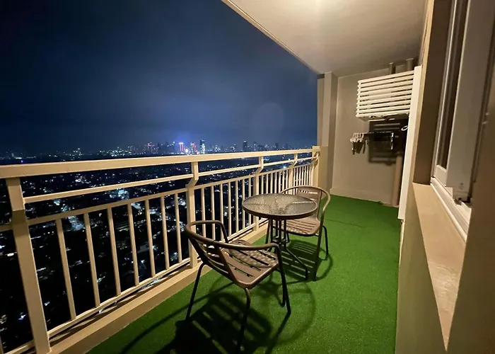 Hotel One Bedroom With Balcony 46th Floor Next To Penthouse & Sky Lounge 5*