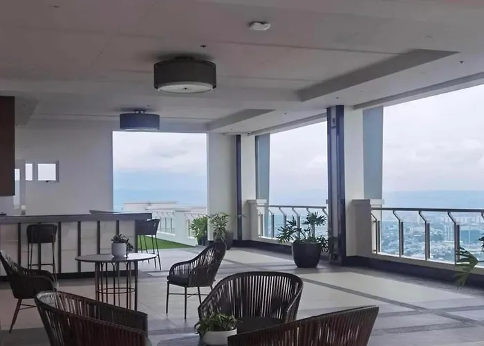 One Bedroom With Balcony 46th Floor Next To Penthouse & Sky Lounge 5*
