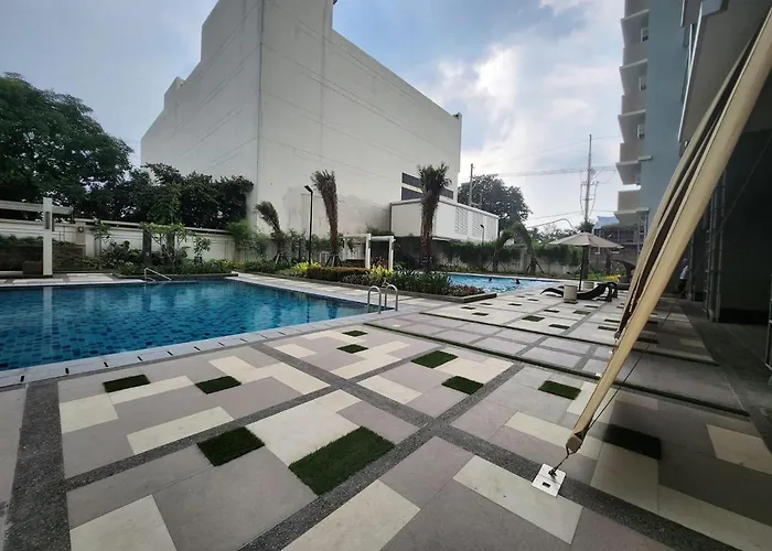 One Bedroom With Balcony 46th Floor Next To Penthouse & Sky Lounge
